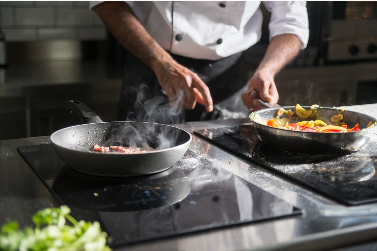 chef qui cuisine